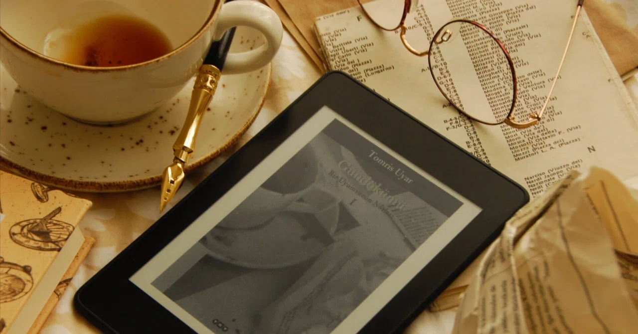 Paper Books vs. E-books｜よるくらげ｜読書