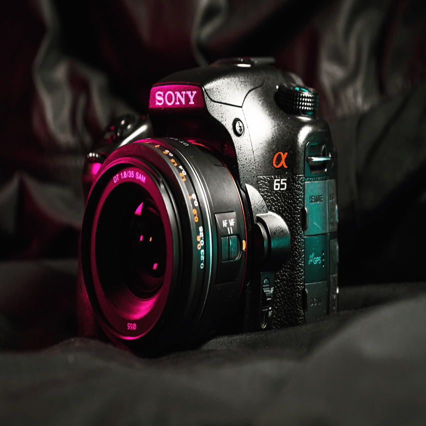 歴代カメラ紹介#0 「SONY α65」｜Gadget Yakuza