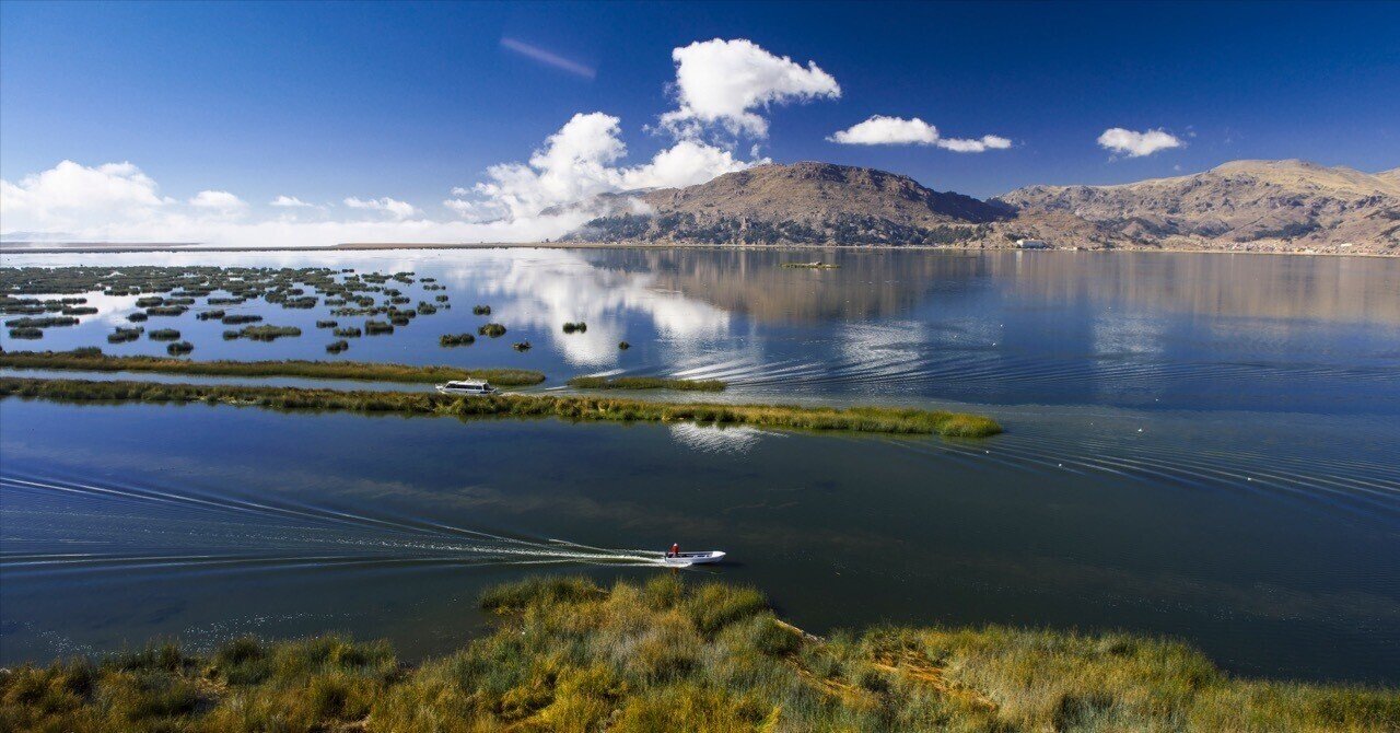 4月の壁紙- チチカカ湖（ペルー） 【毎月更新／海の壁紙】｜ヤマハ発動