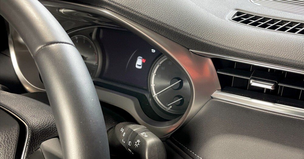 80ハリアー Grazio&Co. 金属調メータークラスター グラージオ Amazon | Grazio&Co. 80ハリアー 金属調 メータークラスター 改良後