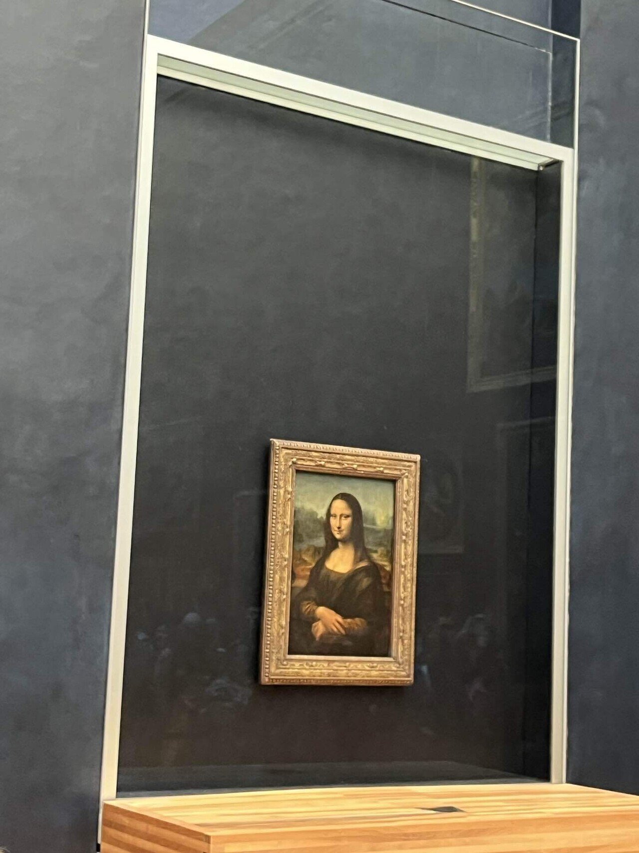 パリ・スイス旅⑤ ルーブル美術館・パリ市街・凱旋門｜aserora