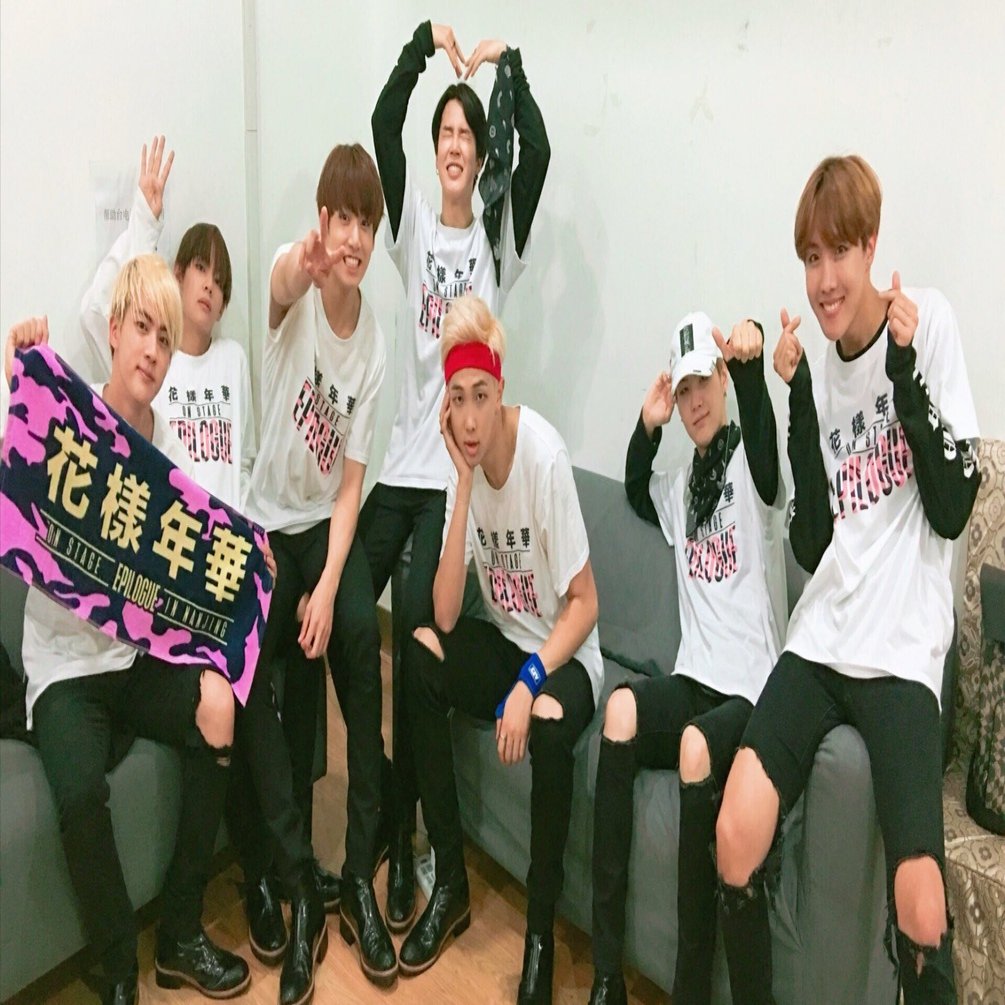 BTS 2016年 シーズングリーティング Amazon.co.jp: BTS 2016 SEASON'S GREETING ［CALENDAR+GOODS