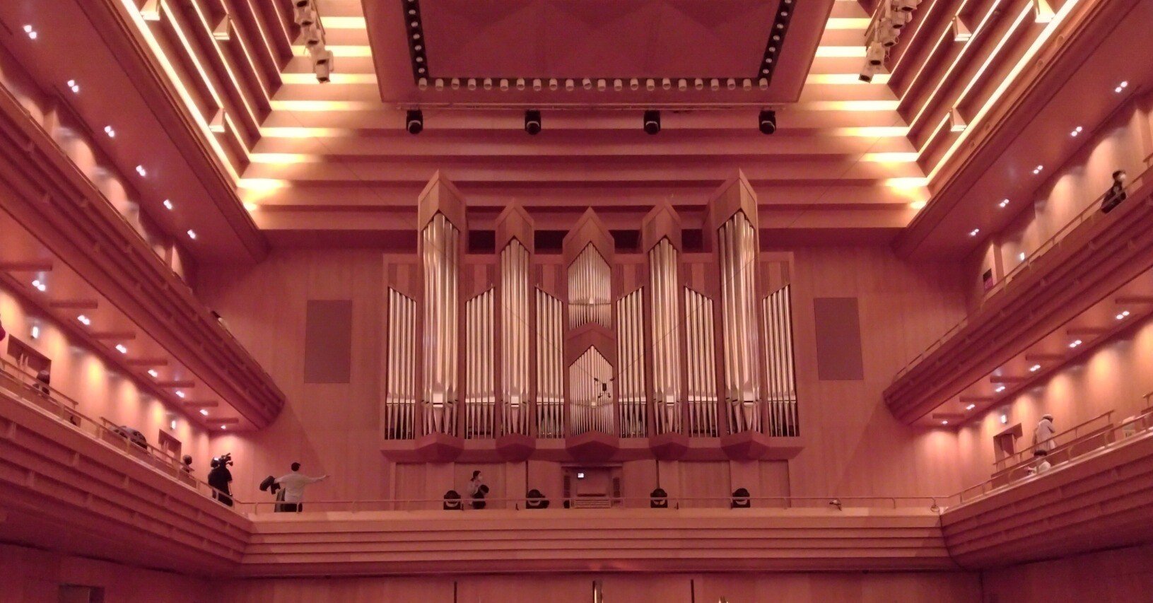 蓮沼執太フィル ＠ 東京オペラシティコンサートホール：タケミツ