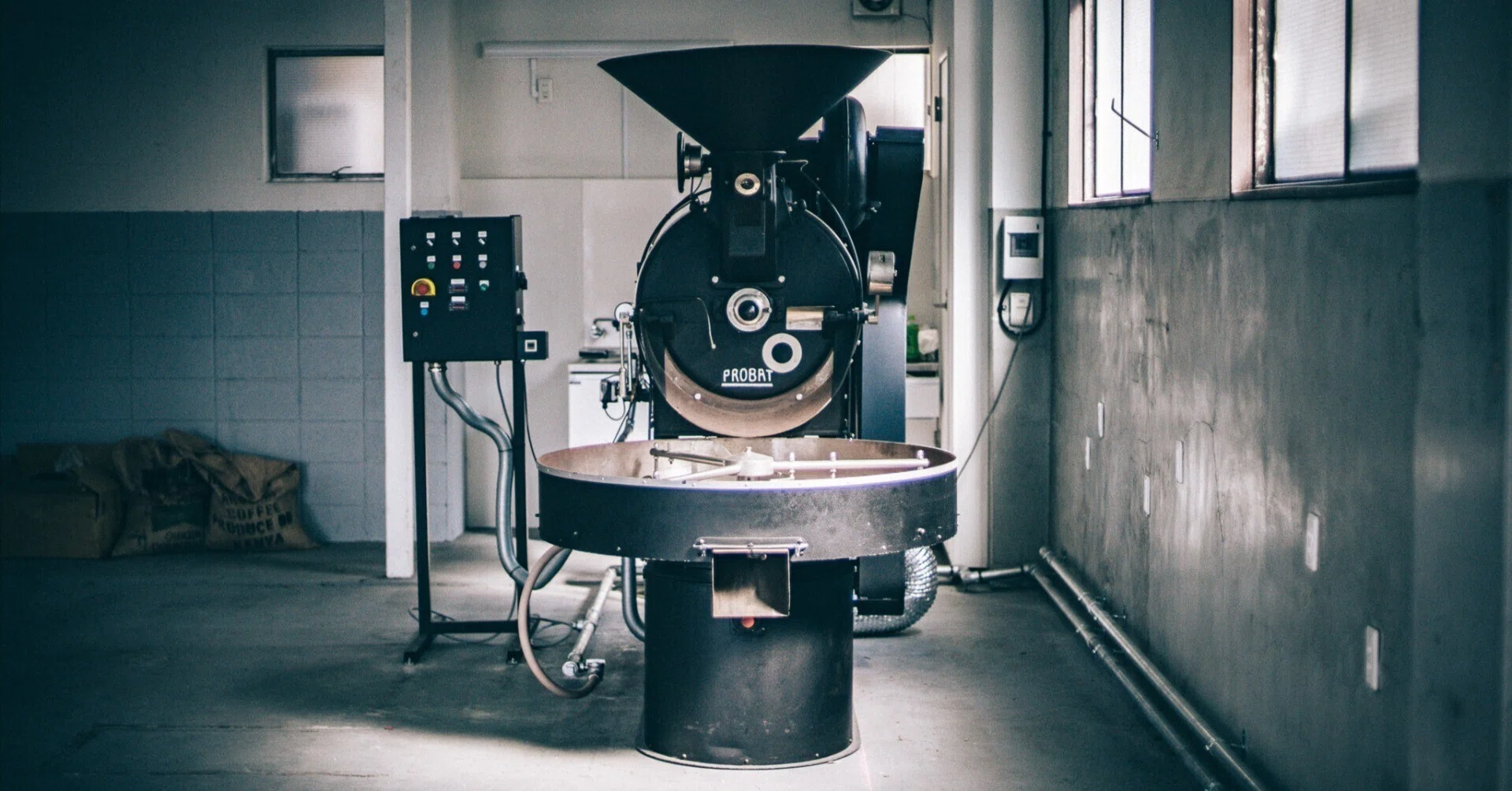 焙煎機 ビンテージの焙煎機を買いました｜川野優馬 / LIGHT UP COFFEE