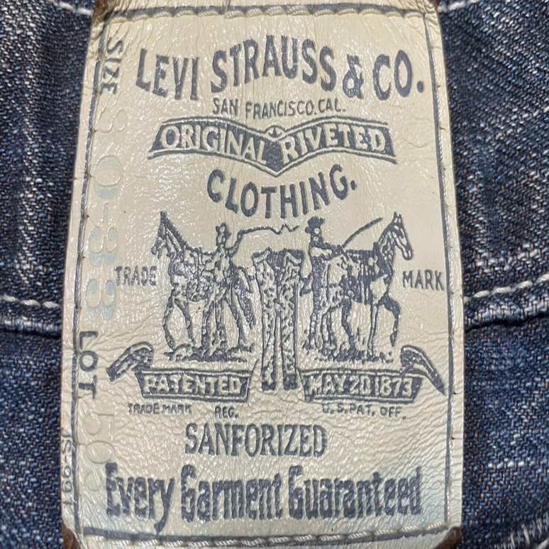 パッチの白いリーバイスCLASSIC LEVI'S 「WHITE PACKAGE」｜vintajin