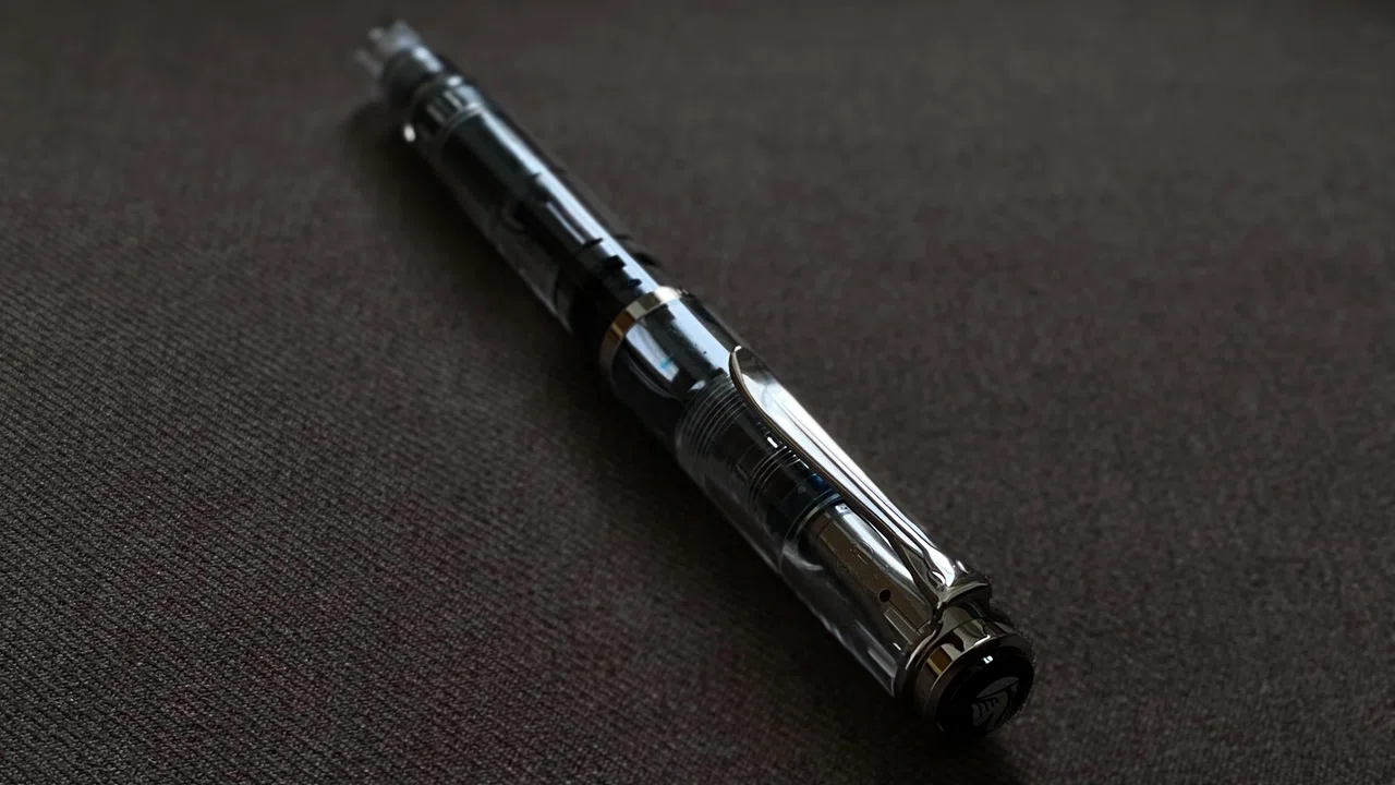 Pelikan クラシックM205 デモンストレーター｜黑猫