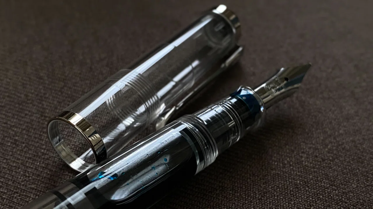 Pelikan クラシックM205 デモンストレーター｜黑猫