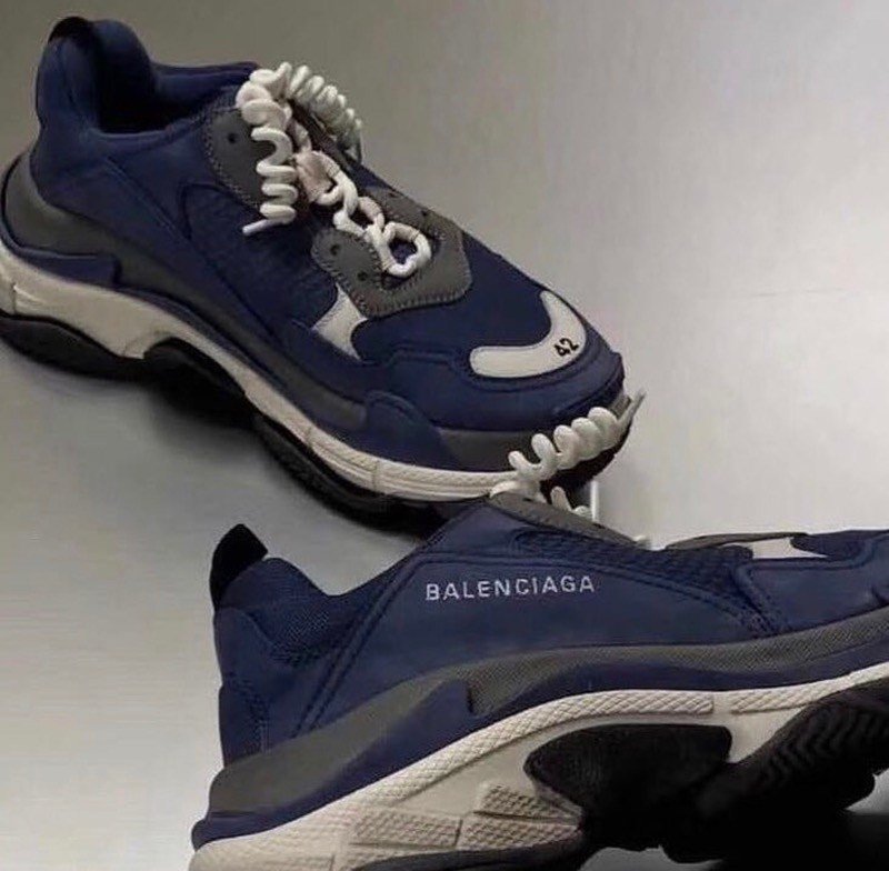 Balenciagaハイテクシューズ 42 グレー/ブルーArchive BALENCIAGA(バレンシアガ) Runner ユーズド加工スニーカー