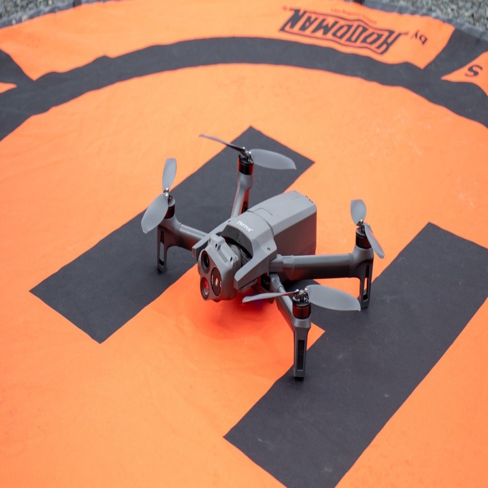 AIを使ってSNS投稿からタイムリーに被害状況を把握し、ドローンが自動