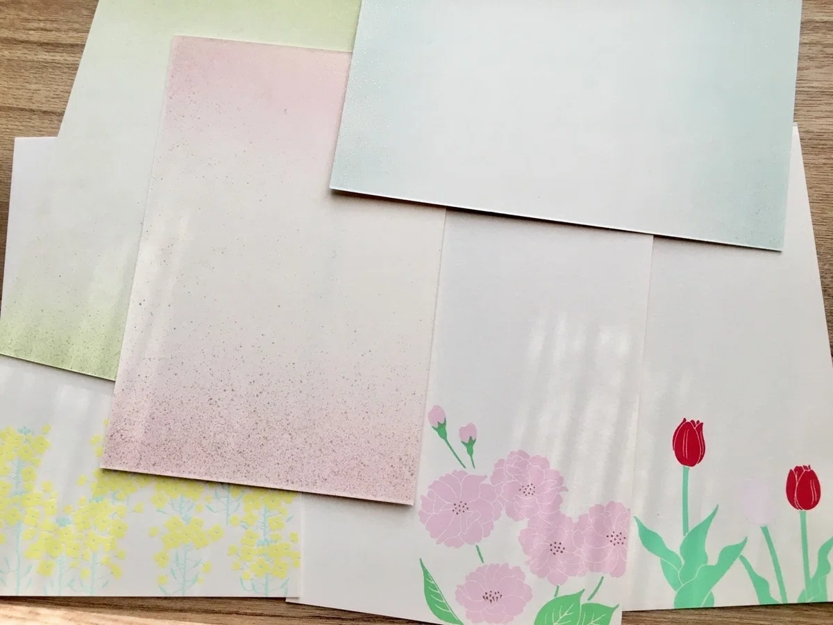 Double-flowered Cherry Blossoms, Autographed Gravestone, Yellow Dog｜POSTORY