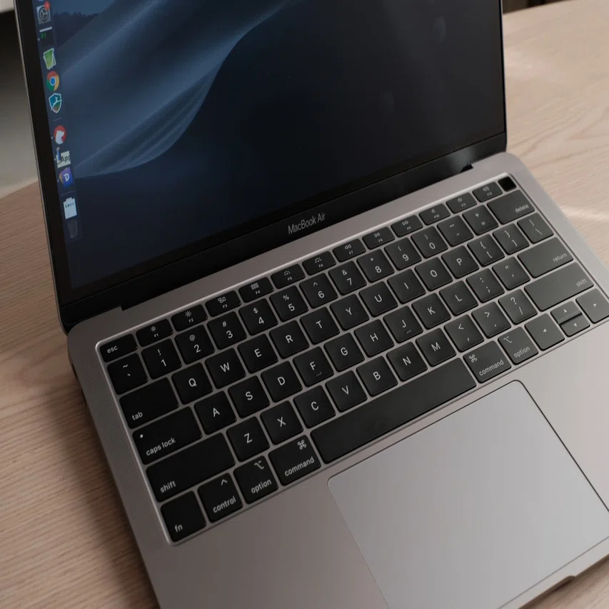 MacBook Air 2018と一緒に購入したもの｜ナイトゥ