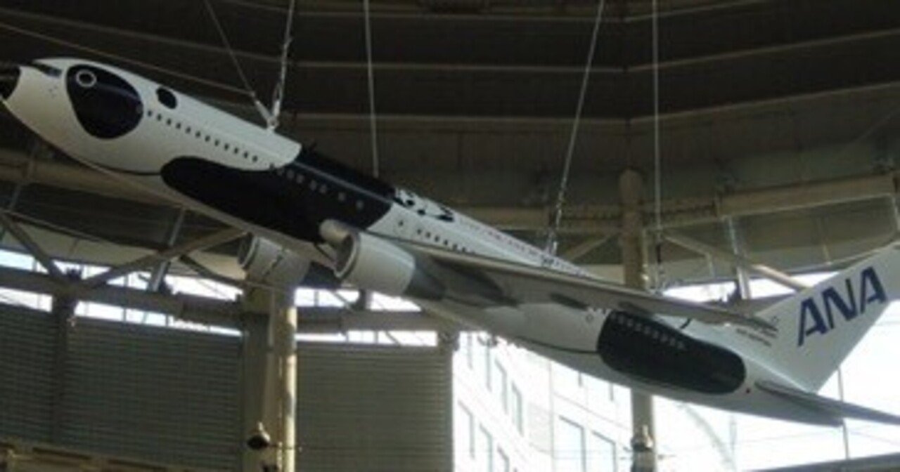 ANA 特別塗装機「FLY！パンダ」PRオブジェ｜美術造形制作工房 松丘屋