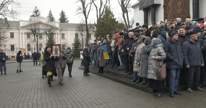 【宇】衝突するウクライナ正教会と分離正教会