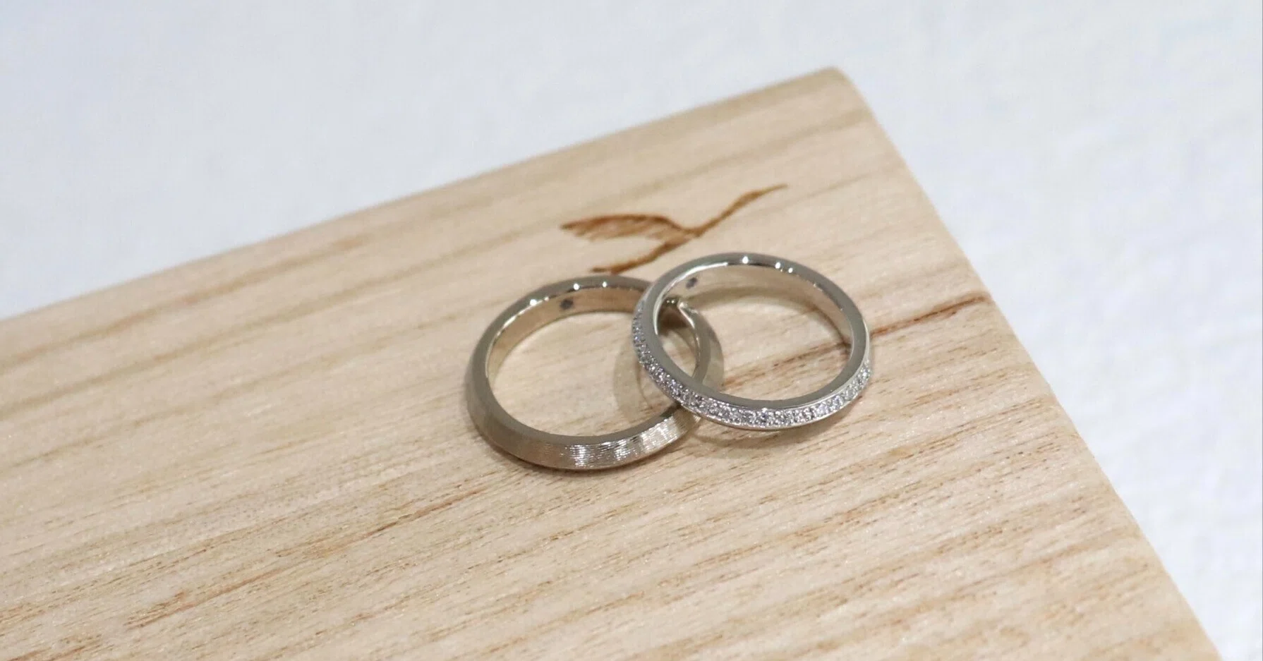 メレダイヤとは|メレダイヤをあしらった結婚指輪の魅力について|鶴 メレダイヤとは|メレダイヤをあしらった結婚指輪の魅力について|鶴