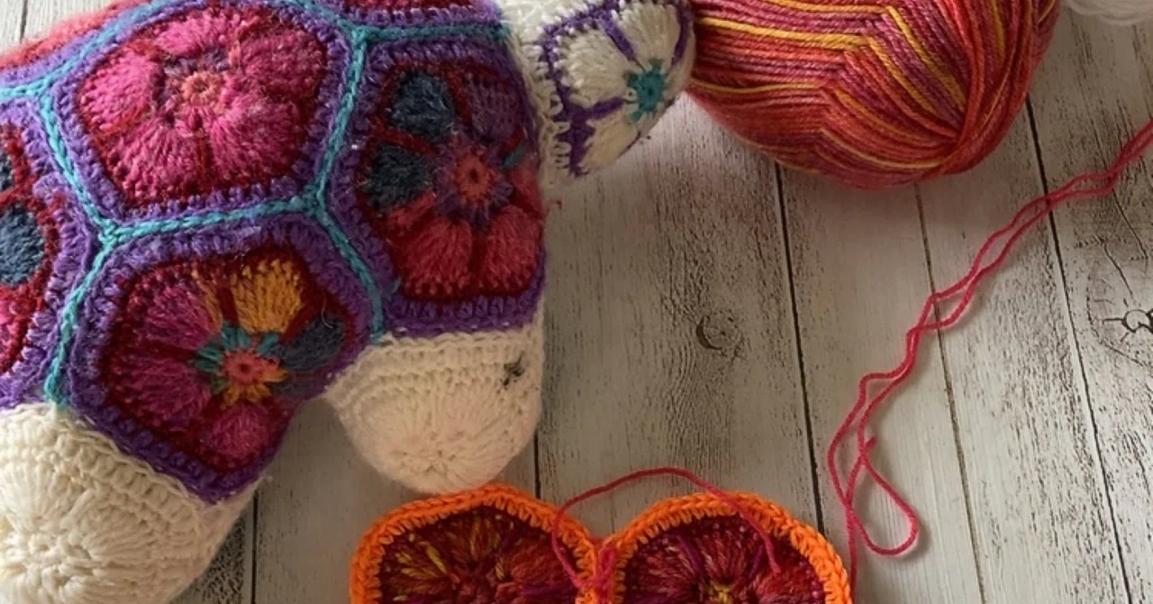 アフリカンフラワーモチーフの亀さんの編み図と展開図｜myccrochet