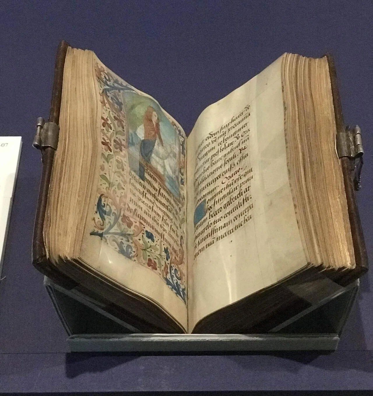 本と絵画の800年ー吉野石膏所蔵の貴重書と絵画コレクション」展へ