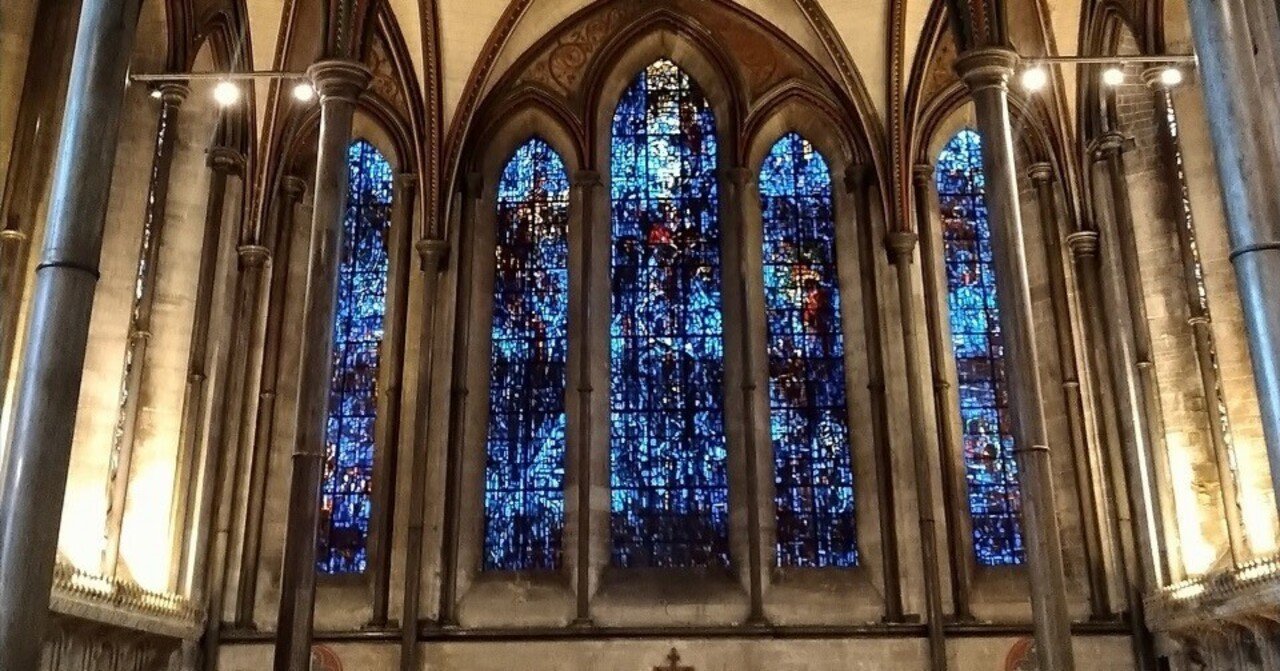 ソールズベリーでつかまえて②圧倒的な美しさのソールズベリー大聖堂