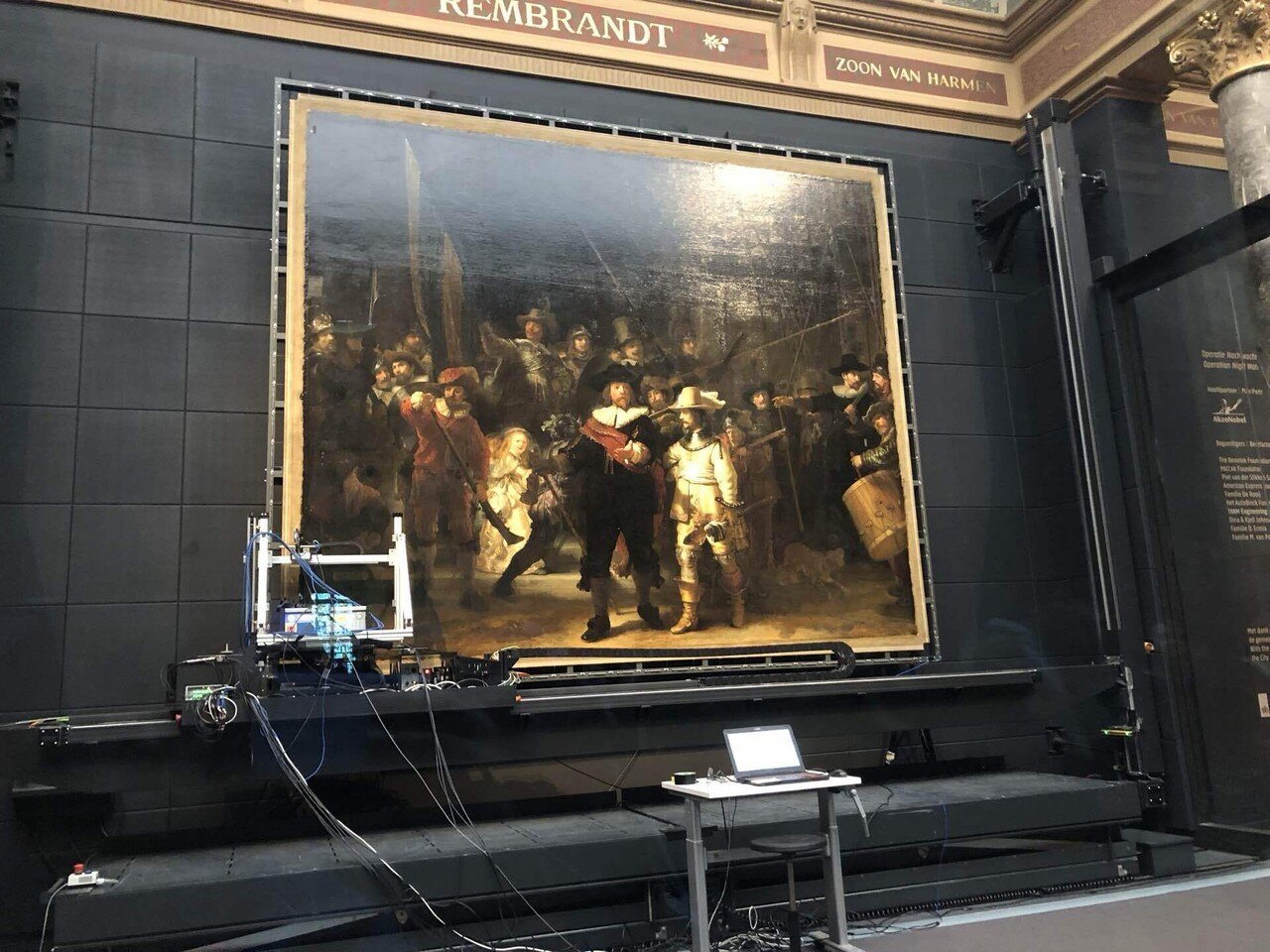 アムステルダム国立美術館ボリス君 2人とも丸顔さん オランダ芸術の最高峰が集う アムステルダム国立美術館 【オランダ