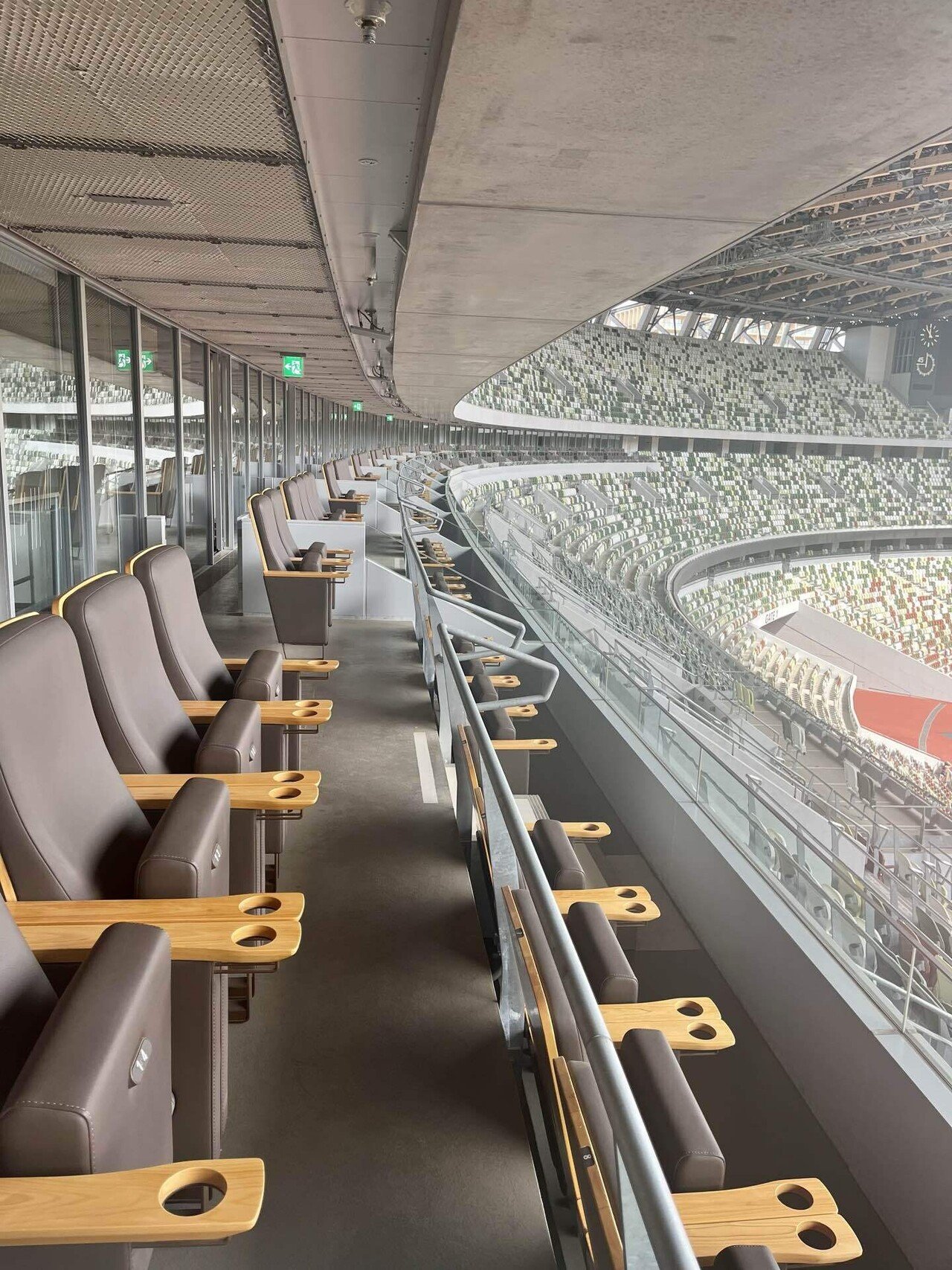 新国立競技場のVIPエリア・展望デッキツアーに参加した話し｜UB