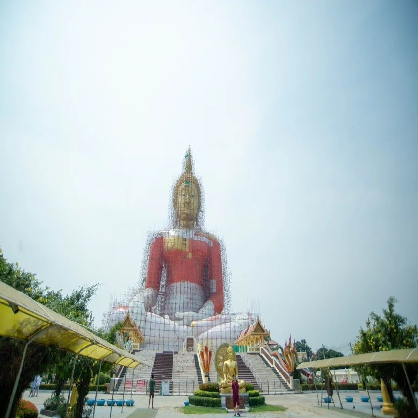 タイの仏教の信仰の深さとプラクルアン｜あいばたいき