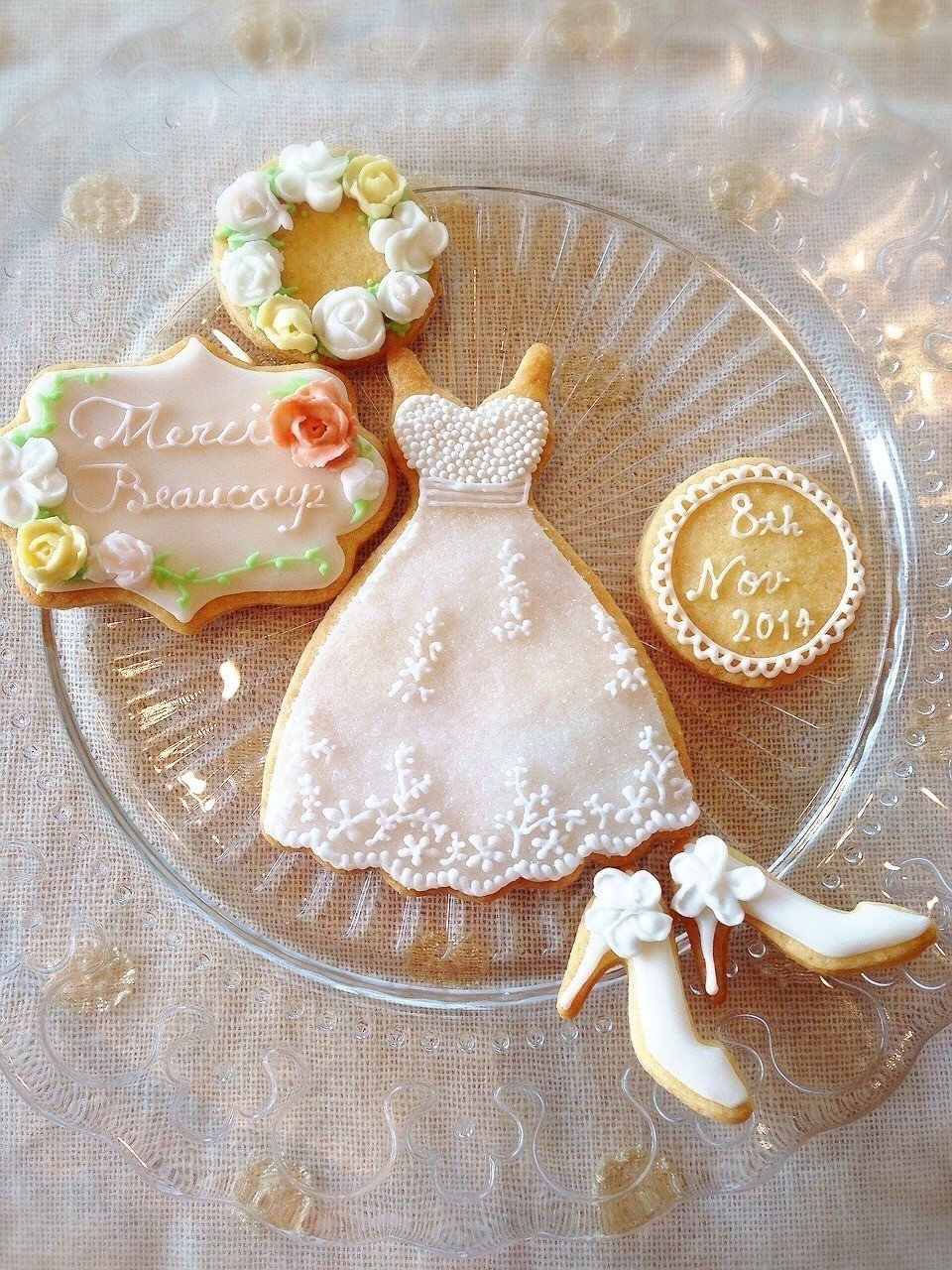 結婚式のドレスをクッキーに 月 Note