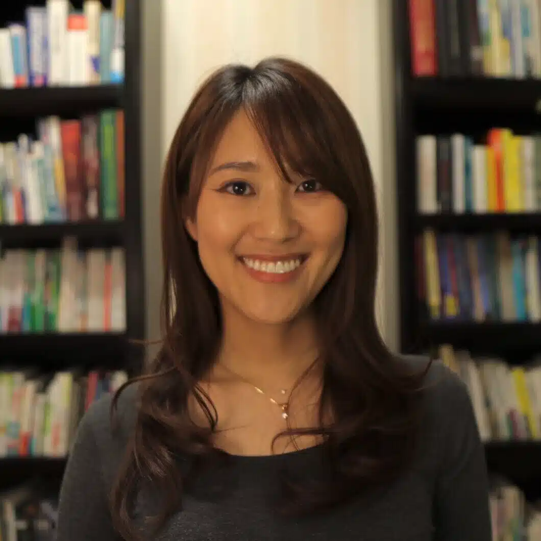 五味奈津子｜洋書ブッククラブ English Library Café 代表