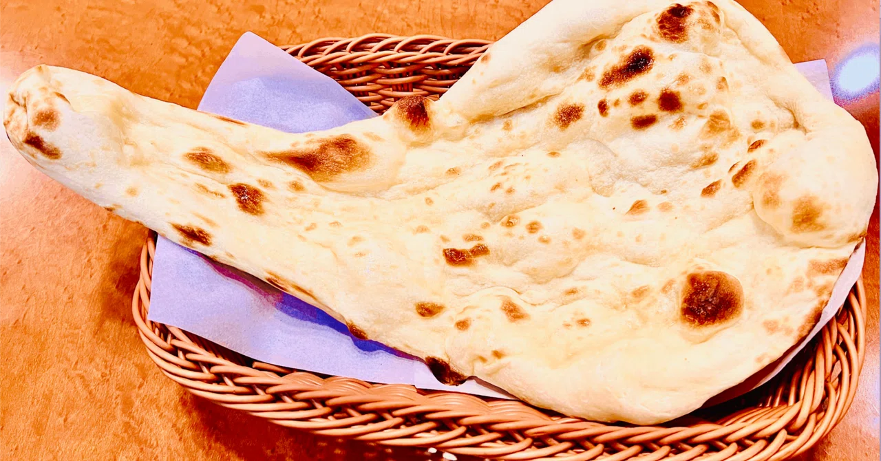 ナン NAAN 炎マサラ行徳インドカレー店｜炎マサラ本格インドカレー（【行徳駅 徒歩3分】）