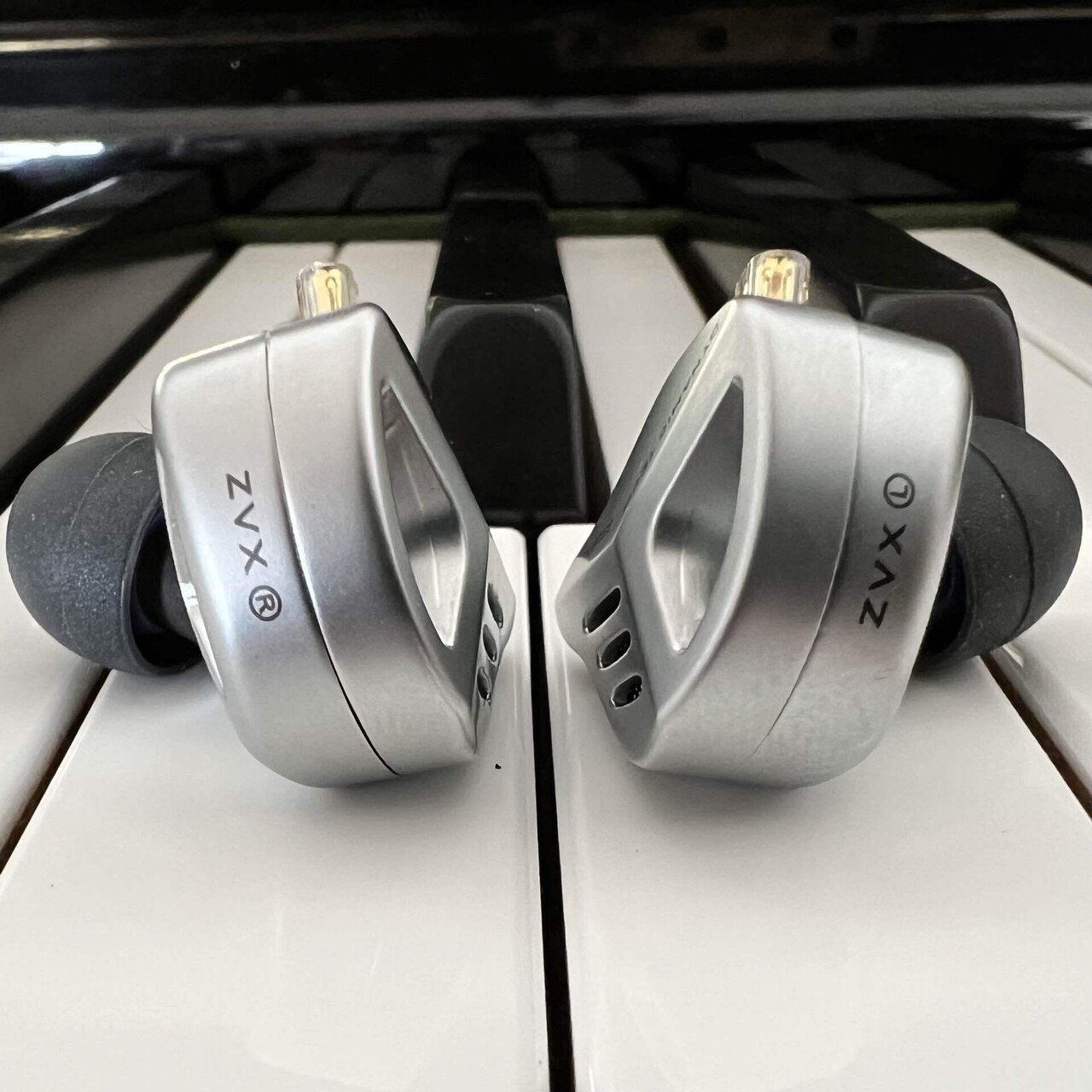 ZVXはCCA CRAを超えたか？ KZ ZVX｜あら50りっぷ