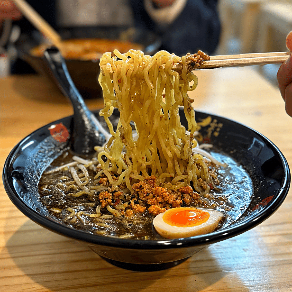 胡麻ラーメン デニーズ】胡麻香る 四川風担々麺5食セット: ギフト・フード