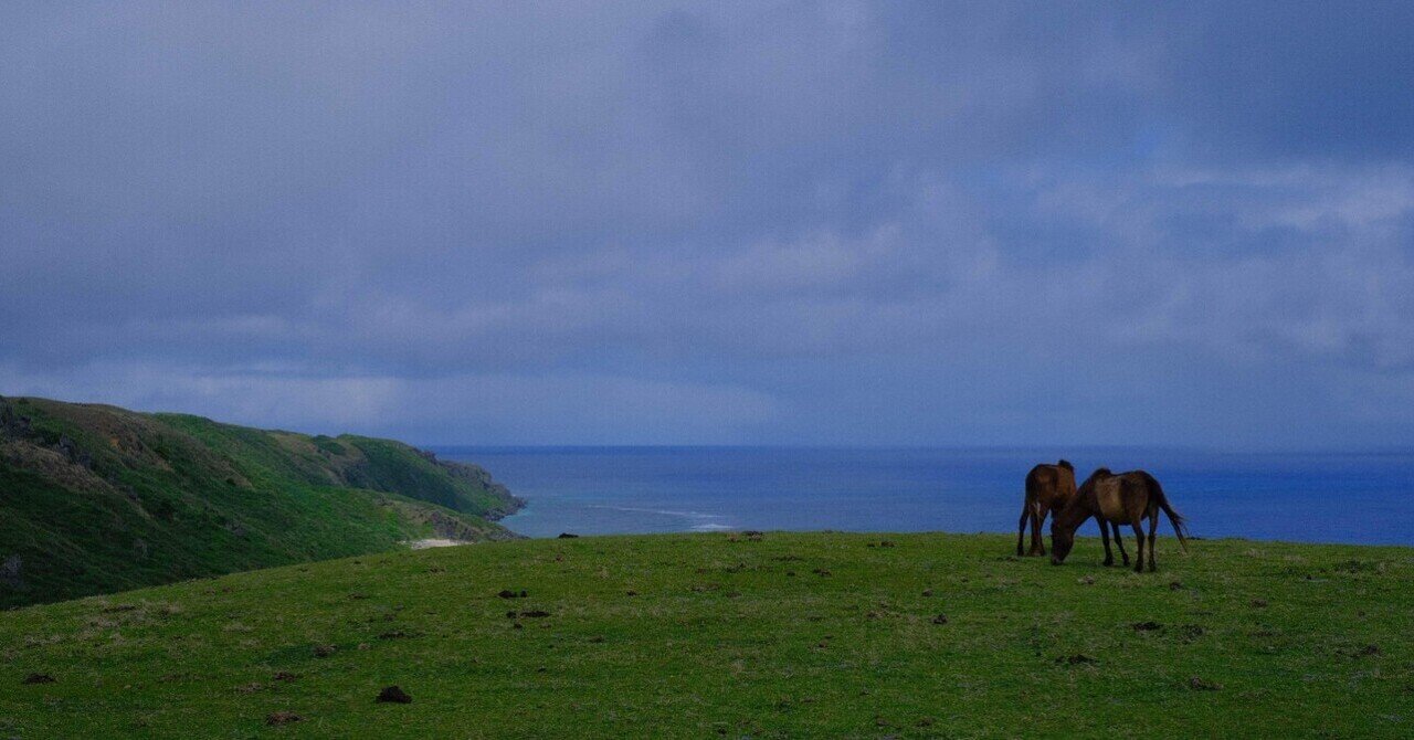春の嵐の その前に 与那国島を ひた走る