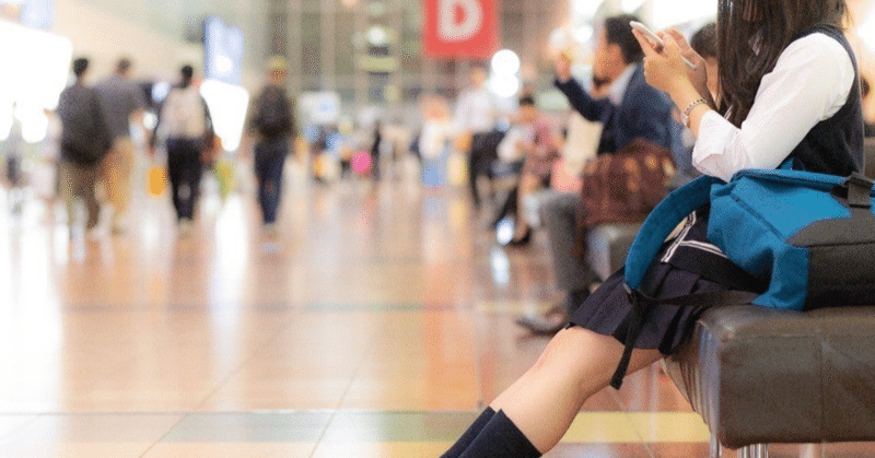 FBIも警告、空港やホテルのUSB充電ポートを使ってはいけない