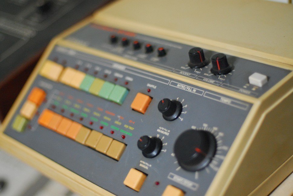 レア ローランド CR-5000 リズムマシン Roland ビンテージ レア ローランド CR-5000 リズムマシン Roland ビンテージ