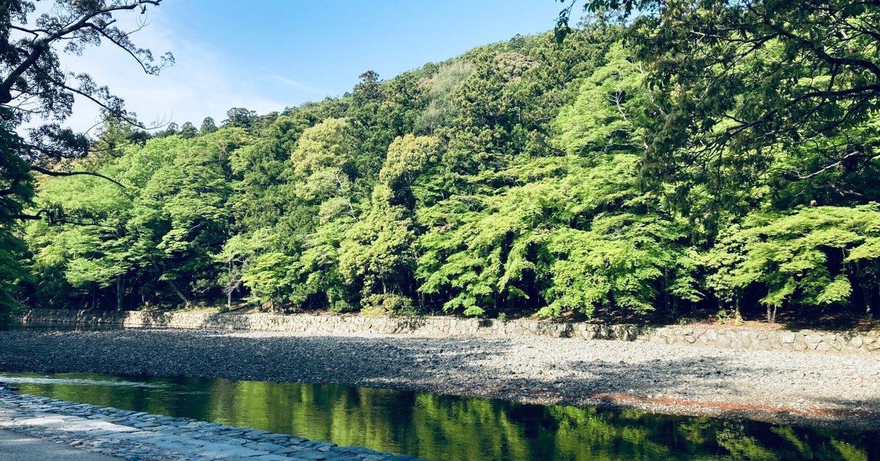 疲れたら自然の中で深呼吸して生き返る