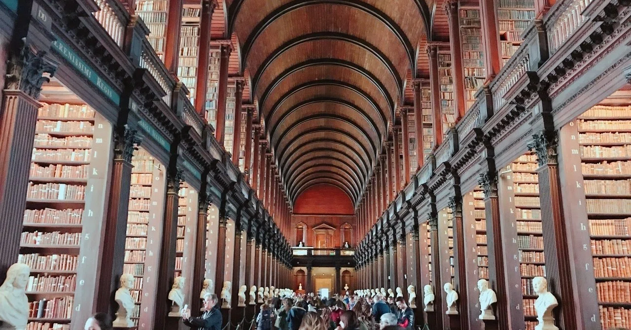 トリニティカレッジの図書館（Trinity college library）｜安芸銀治