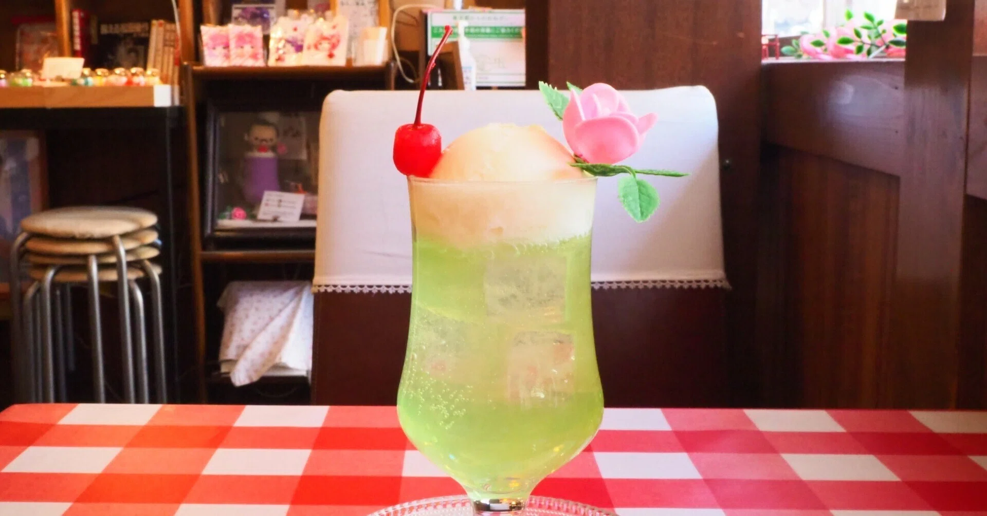 東京クリームソーダ巡り③：＜千歳烏山＞昭和の乙女気分。「喫茶宝石箱