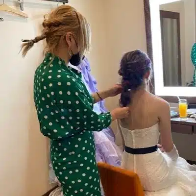 イシダ ユリ　旅する美容師