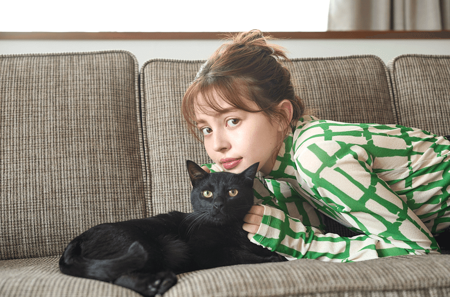 キミとねこ。―加藤ナナとネロ―｜ヤマト運輸公式note