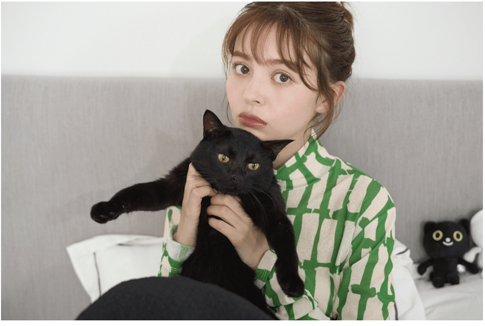 キミとねこ。―加藤ナナとネロ―｜ヤマト運輸公式note