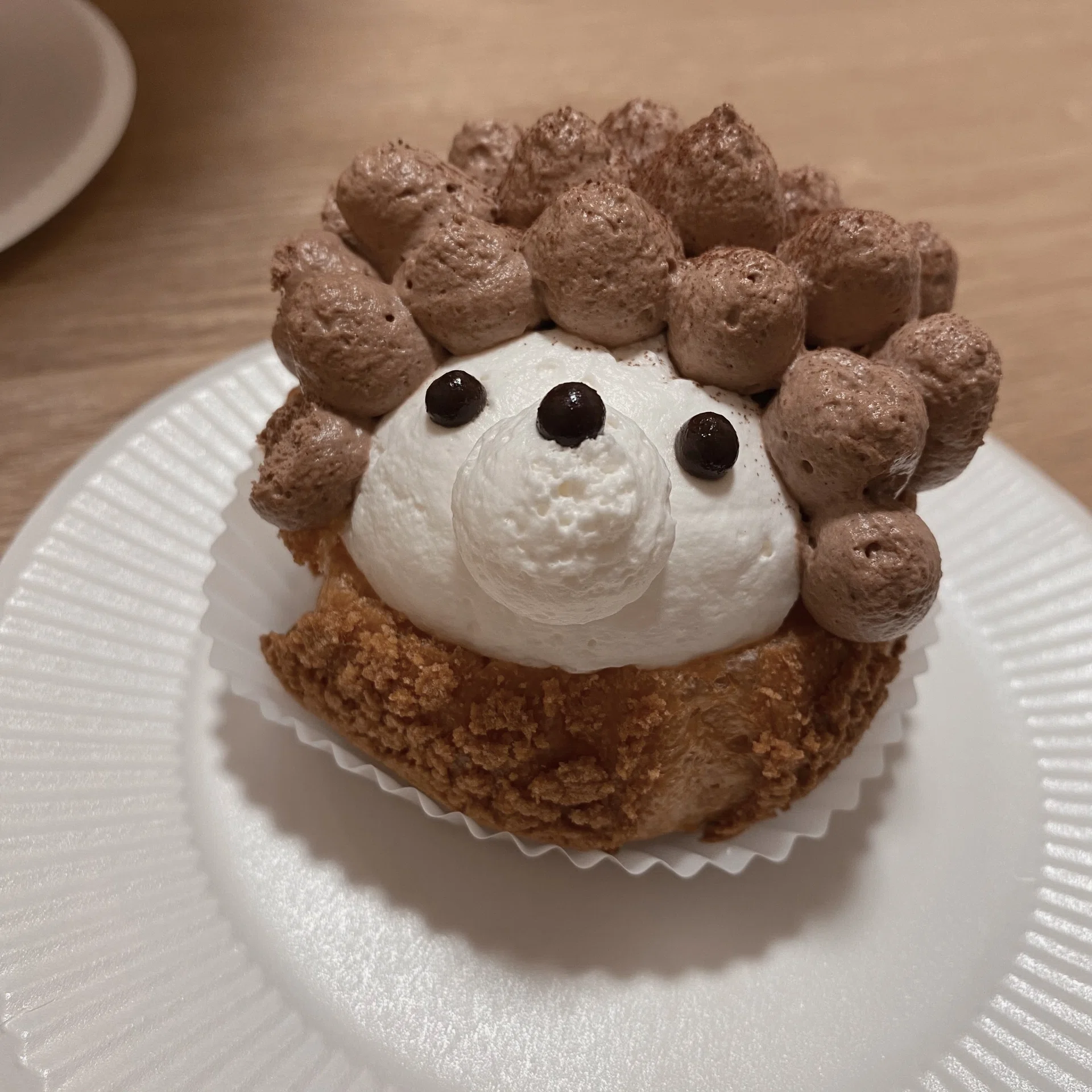 またとっても可愛いシュークリームを見つけちゃったの…🦔💞 可愛い系の