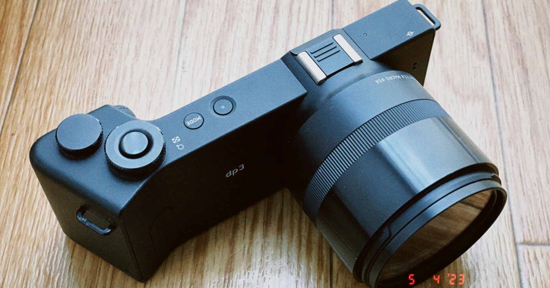 カメラ 【良品】SIGMA DP2s（Foveonセンサー搭載コンデジ）作例あり