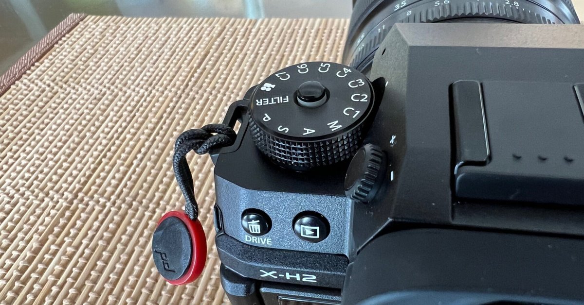 FUJIFILM　X-H2　ボディ　ショット数1513回 ASCII.jp：富士フイルムがXの最上位モデル「X-H2S」発表 = 新