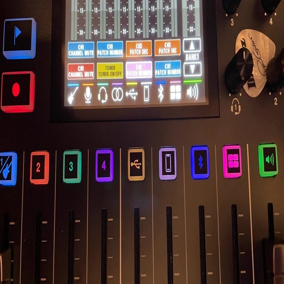 歌＆演奏配信におすすめ！】BOSS Gigcaster8 / GCS-8 歌＆演奏配信に