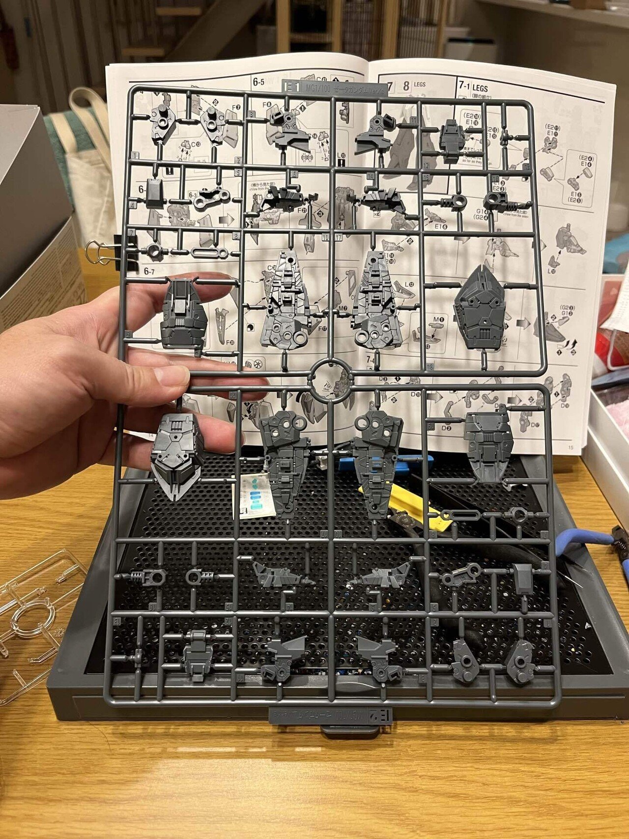 Zガンダム　ver．Ka 組立済み Amazon | BANDAI SPIRITS(バンダイ スピリッツ) MG 機動戦士Z