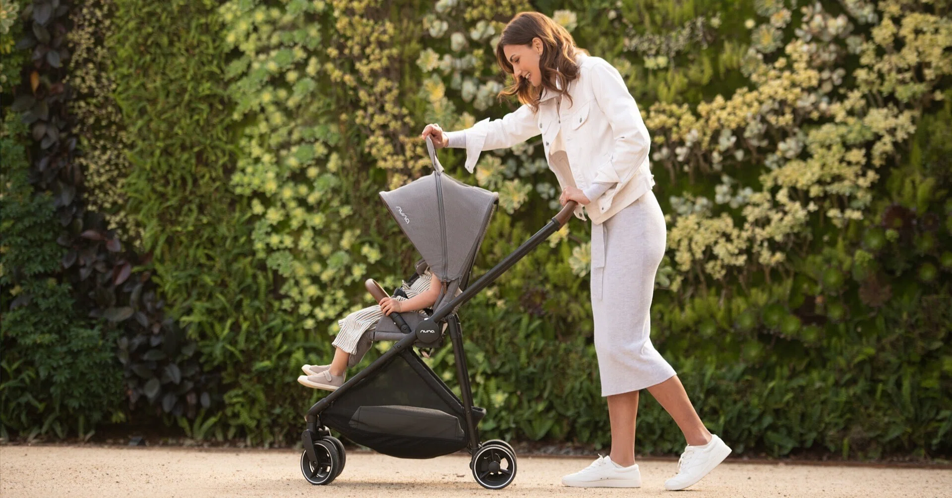 専用　ベビーカー nuna（ヌナ） イクサネクスト ベビーカー 両対面 ストローラー 超軽量