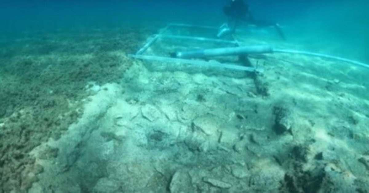 the archaeology underwater caves(専門書) the archaeology underwater caves(専門書)