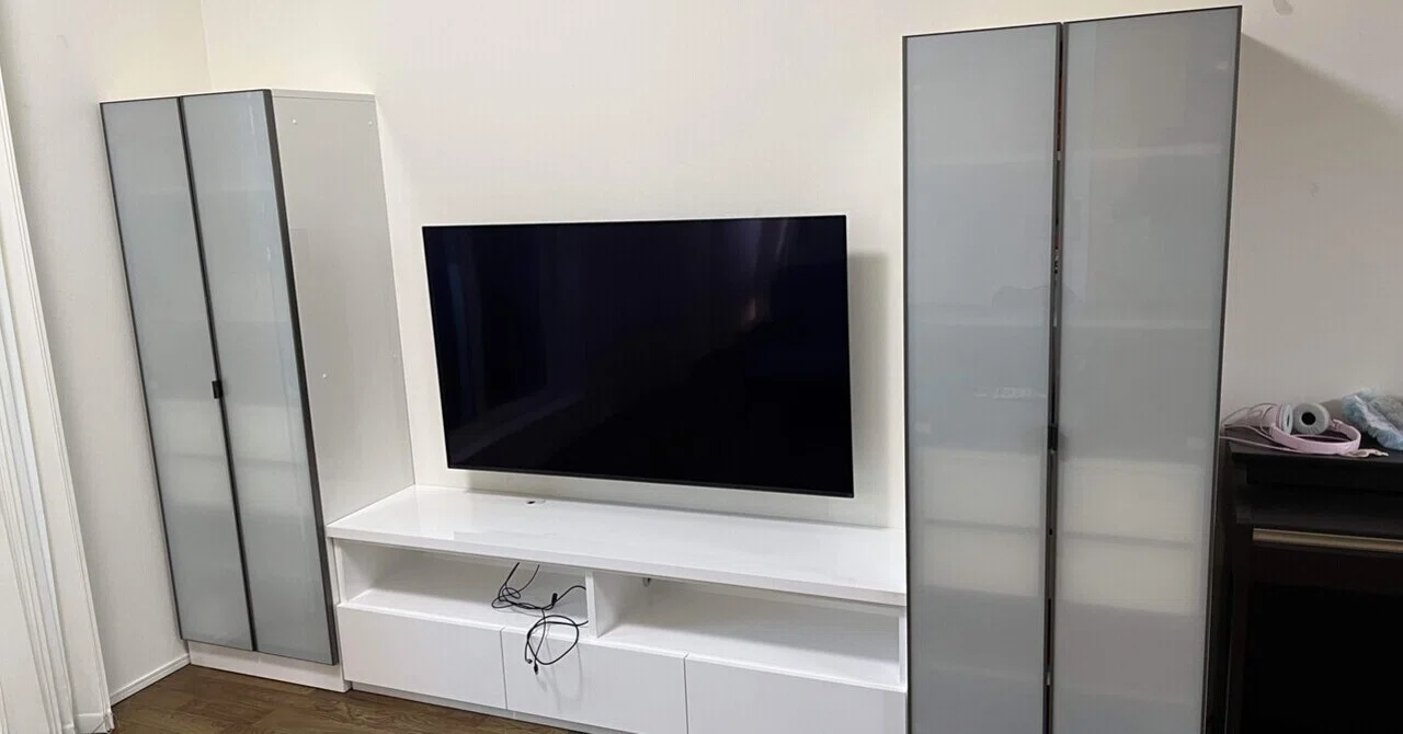 使い勝手の悪い既設「テレビボード」の取替工事。第一部。既設「テレビ 