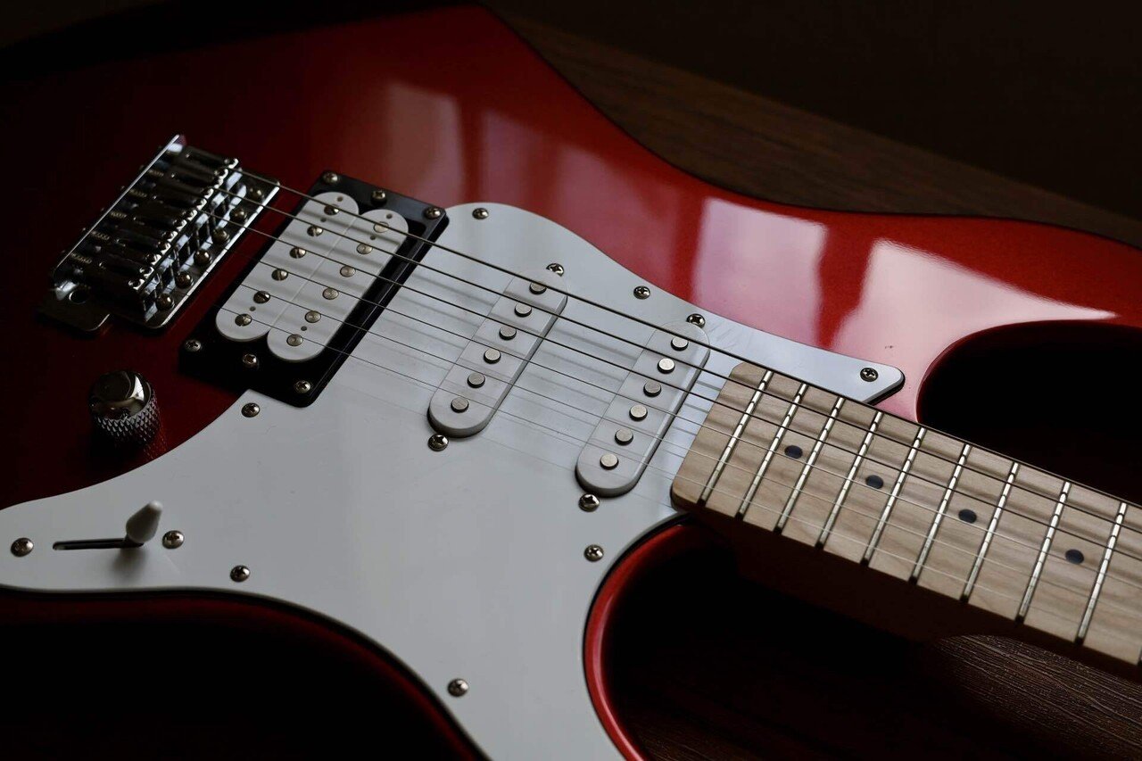 ヤマハ　パシフィカ　112 赤 YAMAHA PACIFICA112VM RM エレキギター レッドメタリック ヤマハ