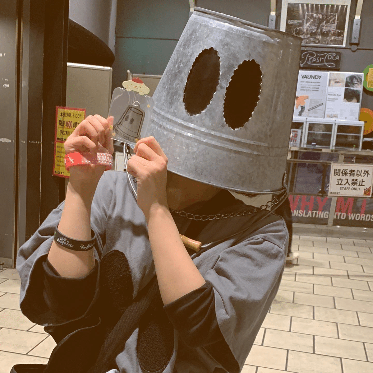 格安SALEスタート!の商品をすべて BIGMAMAのツアーを追いかけてバケツを被った話 (BIGMAMA 財布・ケース・小物入れ