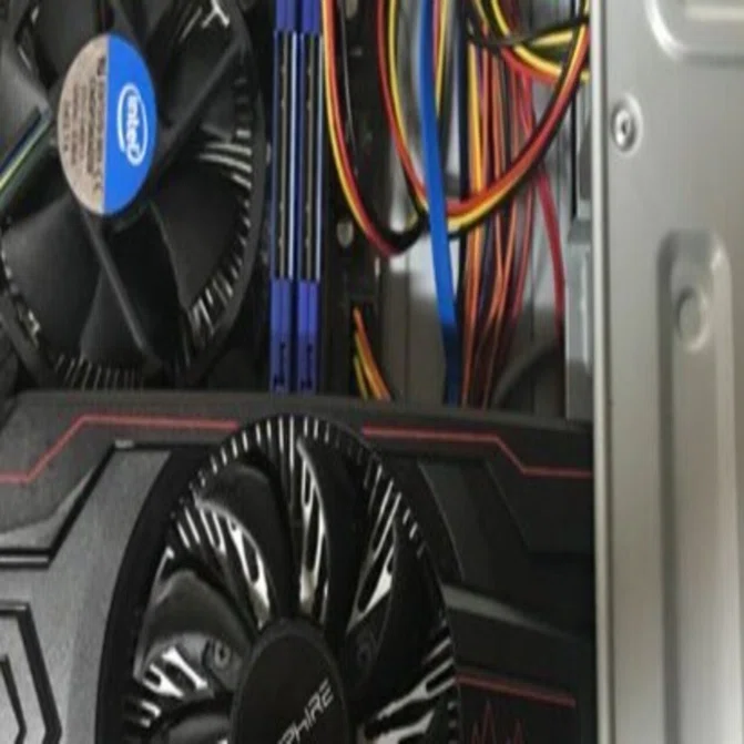 CPU／マザー／ケース／電源／メモリ／クーラー／グラボ使用期間短 自作PCお蔵出し:スリムケースでフルサイズグラボを使用する件について
