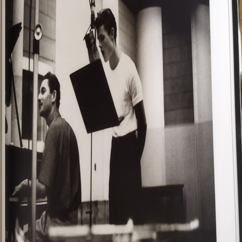 チェット・ベイカー写真集『Young Chet』について思うことを少し｜古書